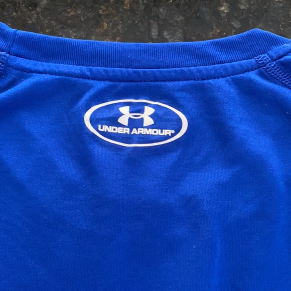 Men’s Under Amour heat gear athletic shirt. - Picture 4 of 4